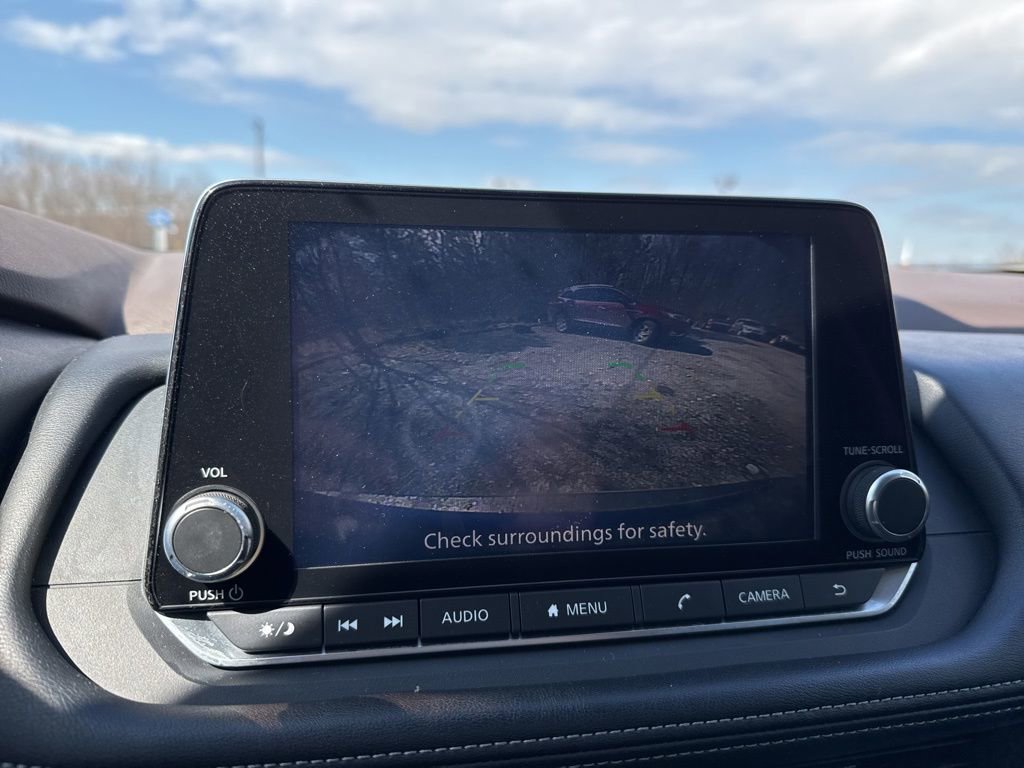 Used 2023 Nissan Rogue SV FWD image 30