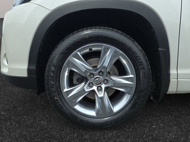 Certified 2019 Toyota Highlander Limited AWD/4WD image 4