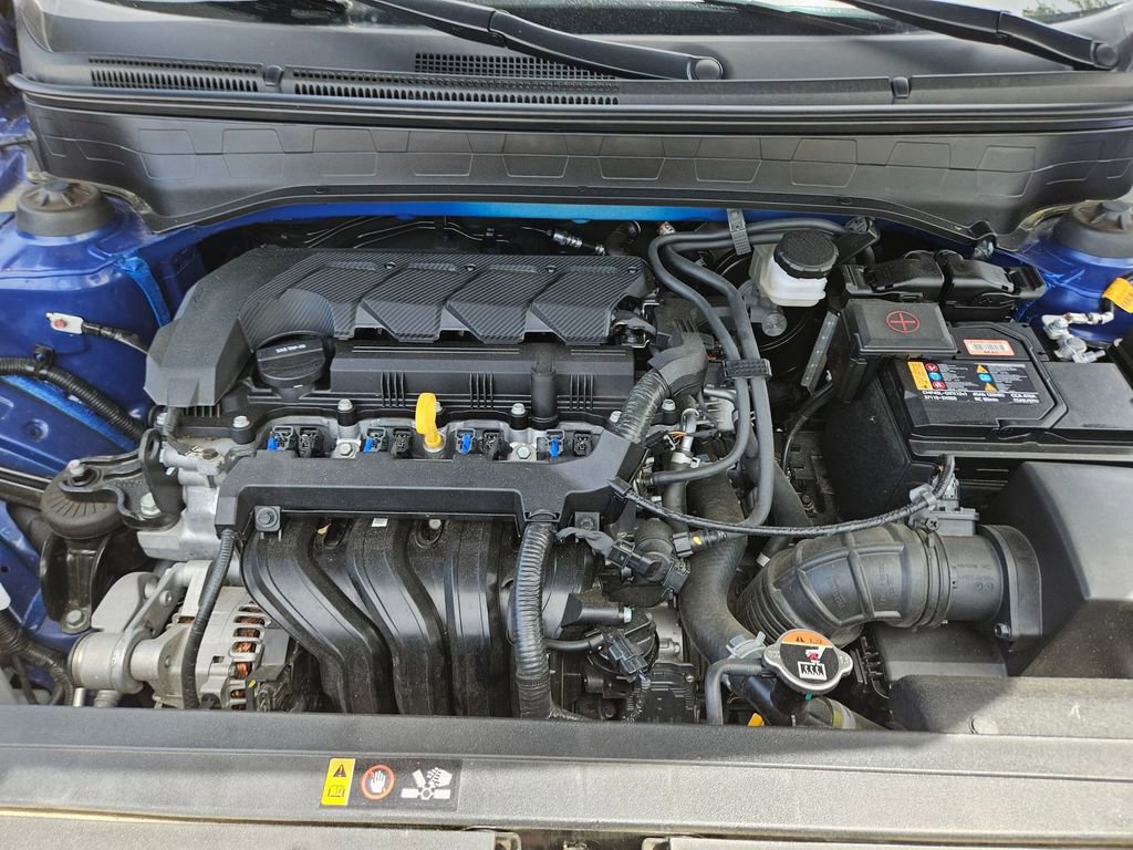 Used 2025 Hyundai Venue SEL image 23