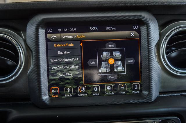 Used 2019 Jeep Wrangler Unlimited Sahara AWD/4WD image 18