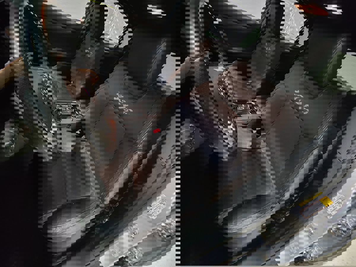 Used 2009 Pontiac G8 GXP image 25