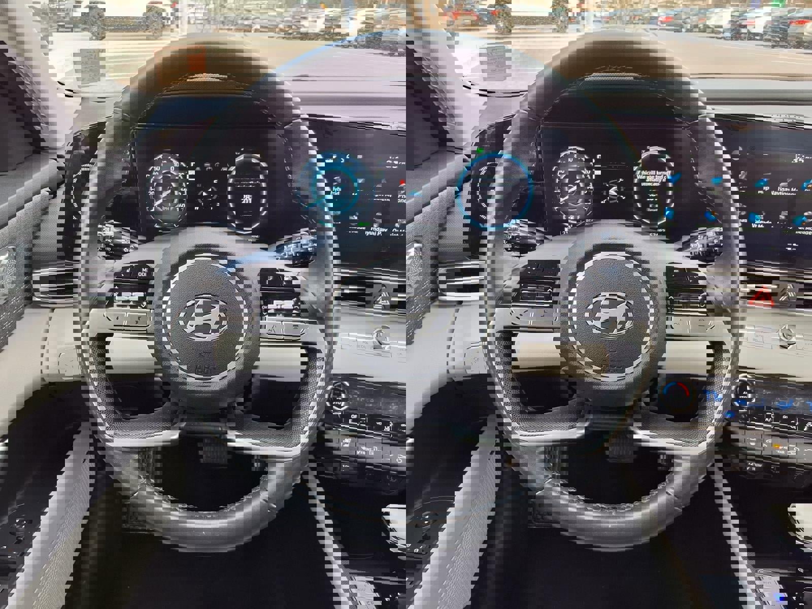 Used 2024 Hyundai Elantra Limited image 14