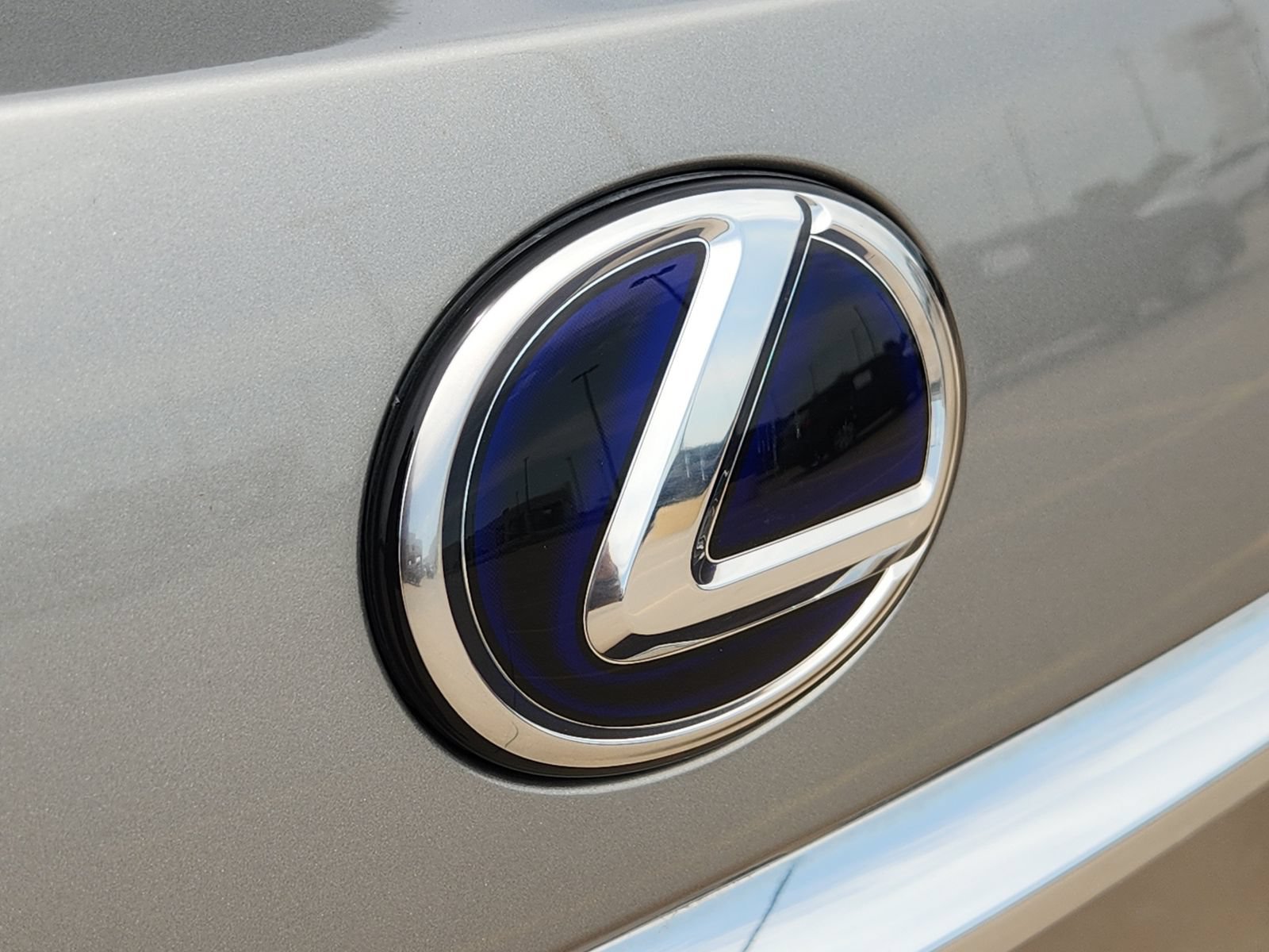 Used 2020 Lexus RX 450h AWD w/ Premium Package image 12