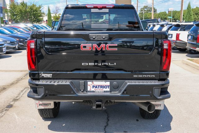 New 2026 GMC Sierra 3500 Denali w/ Technology Package image 4