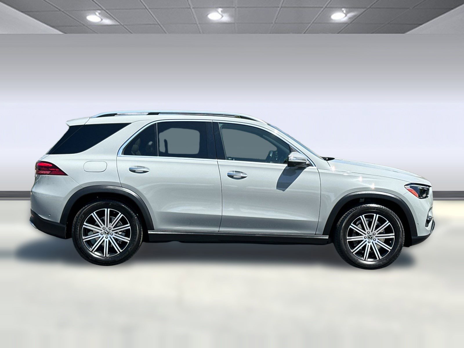 Used 2024 Mercedes-Benz GLE 350 4MATIC image 7
