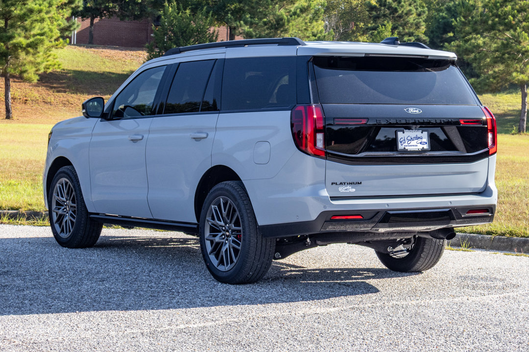 New 2025 Ford Expedition Platinum w/ Stealth Performance Package image 4