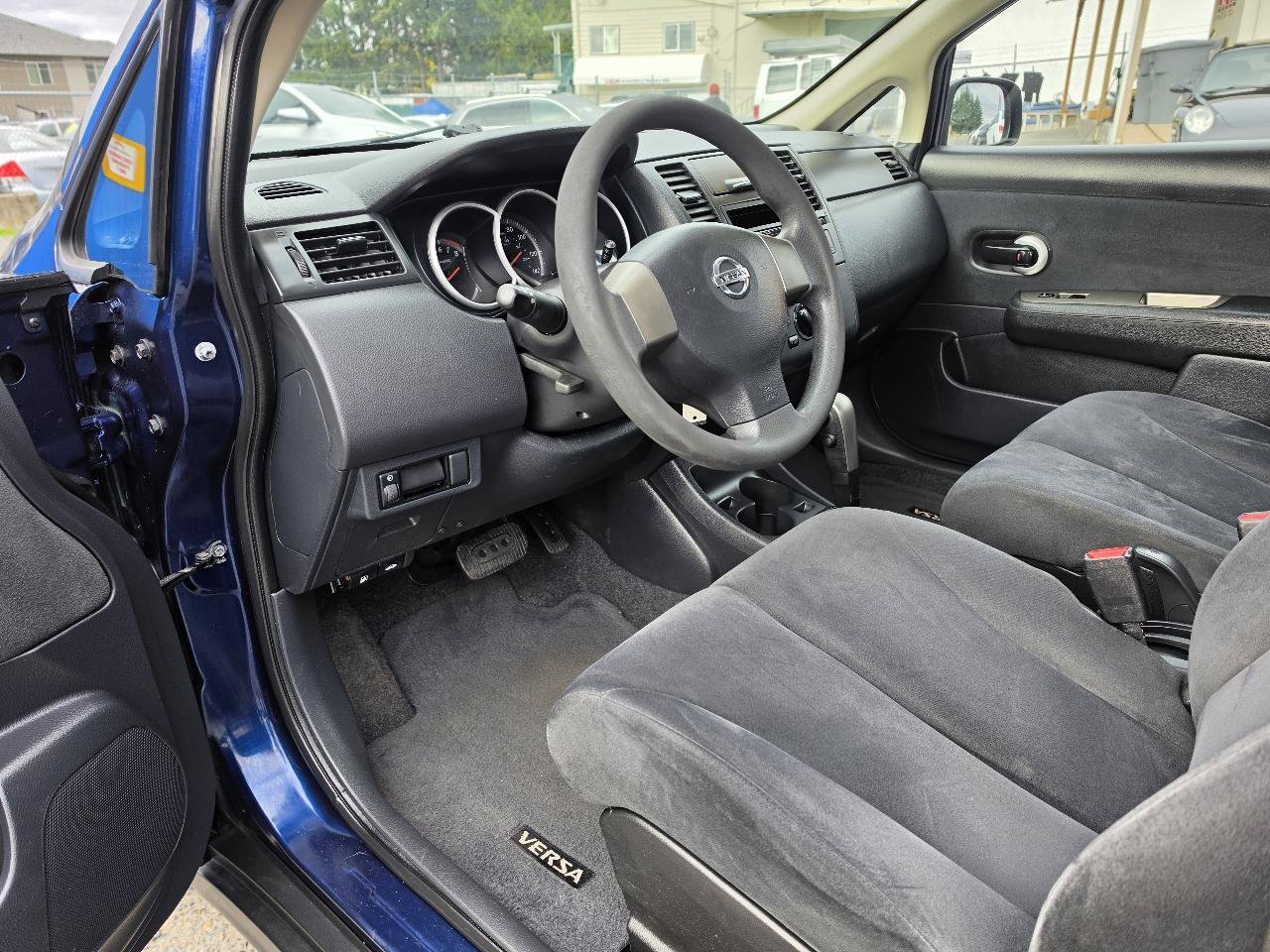 Used 2011 Nissan Versa Sedan FWD image 15