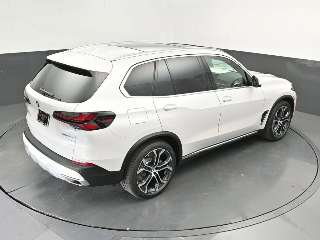 New 2026 BMW X5 xDrive50e AWD/4WD image 43