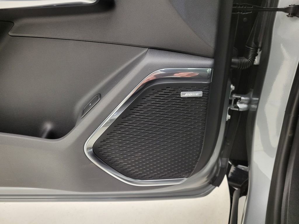 New 2026 Chevrolet Traverse RS w/ LPO, Floor Liner Package image 5