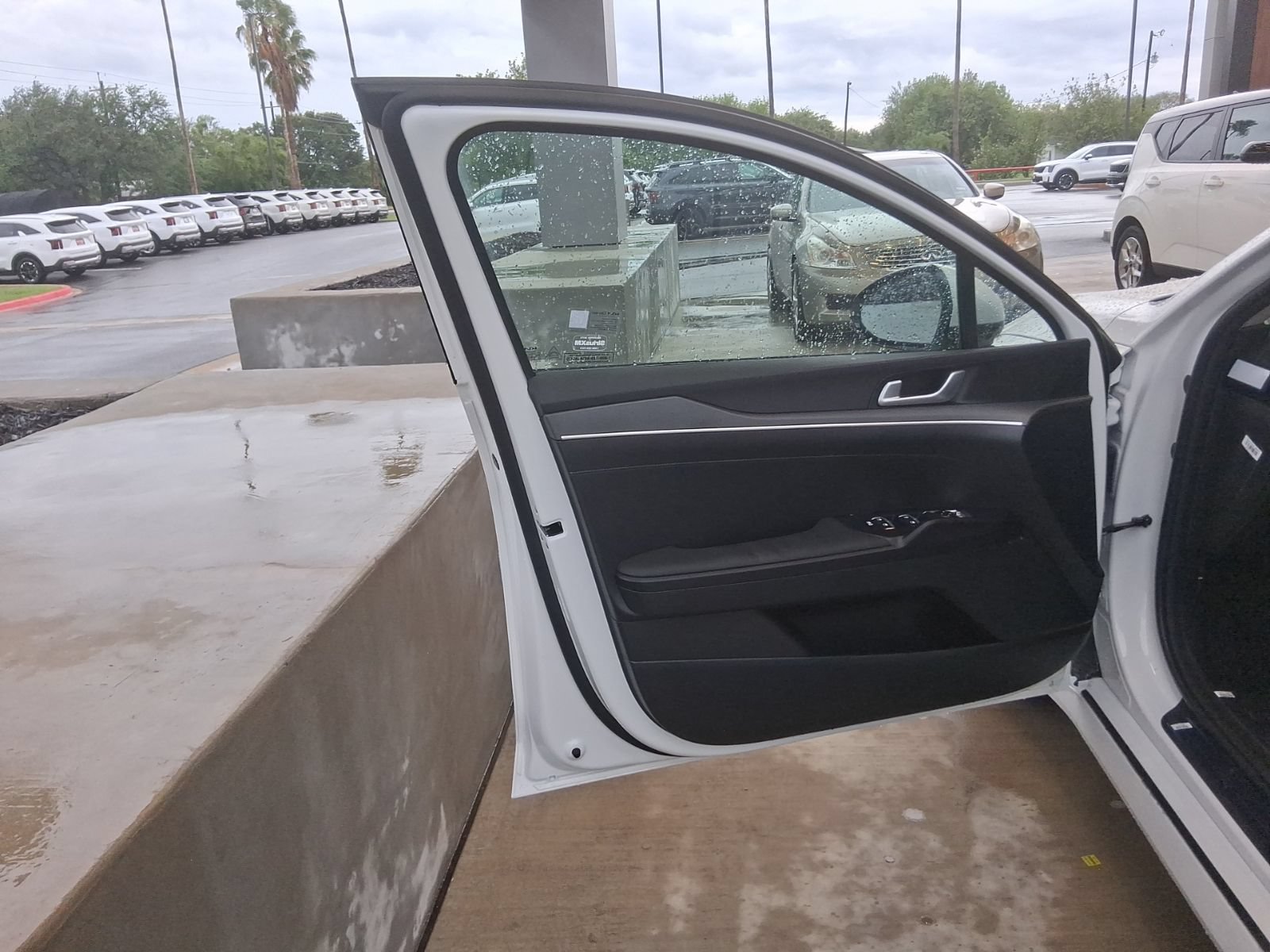New 2026 Kia K5 LXS FWD image 18