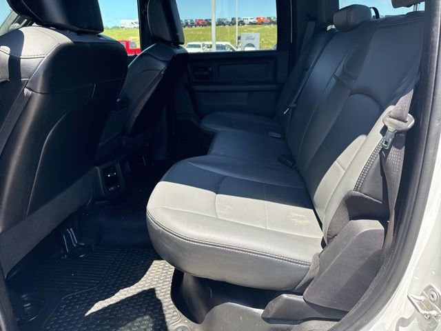 Used 2022 RAM 2500 Tradesman w/ Chrome Appearance Group AWD/4WD image 8