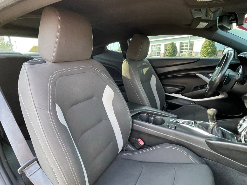 Used 2020 Chevrolet Camaro SS image 27