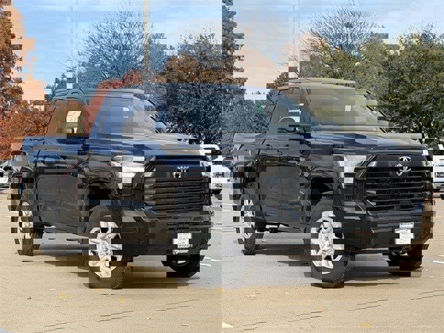 New 2026 Toyota Tundra SR image 2