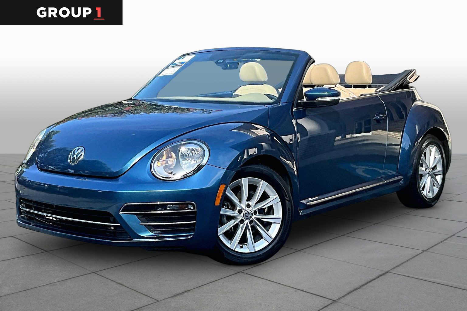 Used 2019 Volkswagen Beetle 2.0T SE FWD image 1
