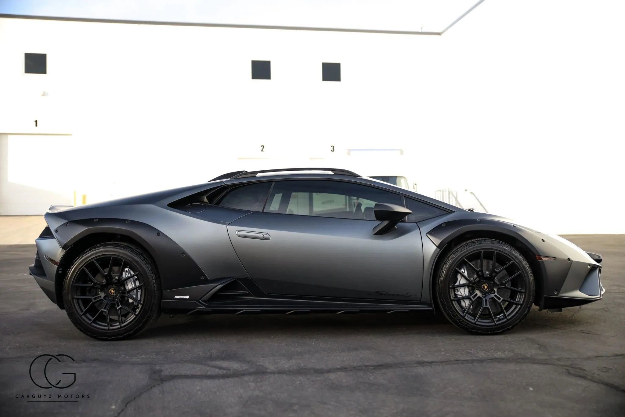Used 2024 Lamborghini Huracan Sterrato AWD/4WD image 31