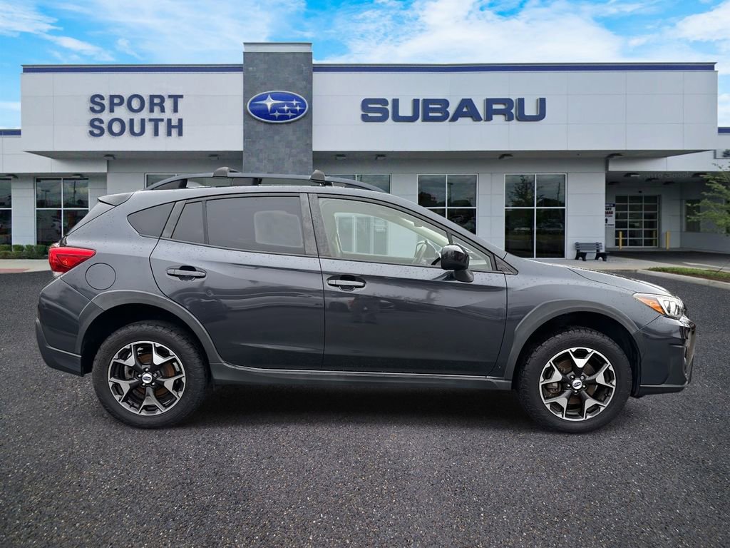 Used 2018 Subaru Crosstrek 2.0i Premium w/ Eyesight System image 2