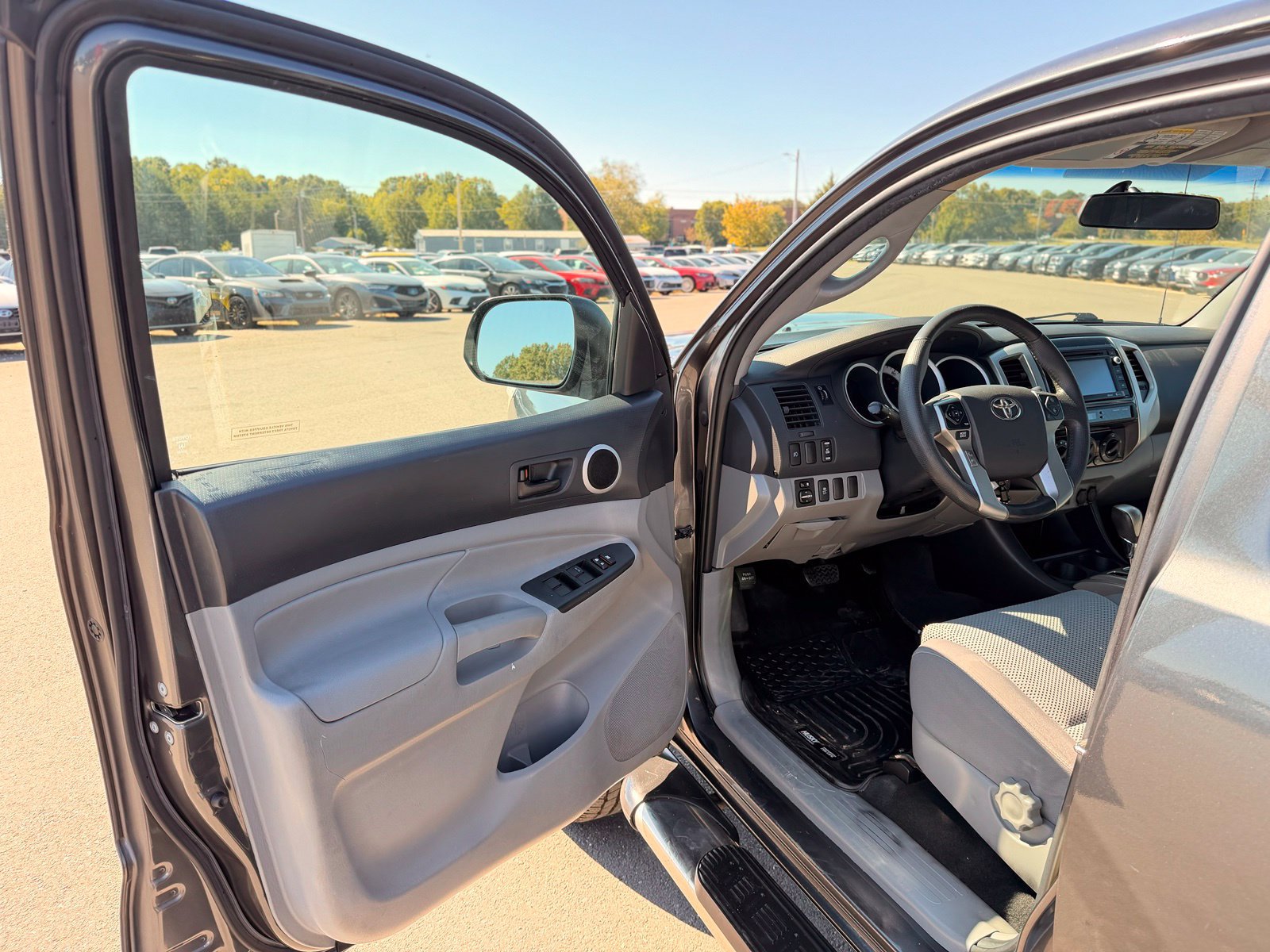 Used 2014 Toyota Tacoma PreRunner w/ TRD Sport Package RWD image 14
