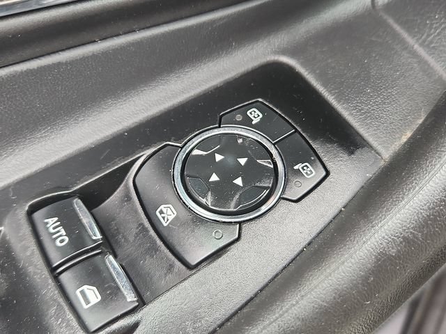 Used 2014 Ford Taurus SEL FWD image 17