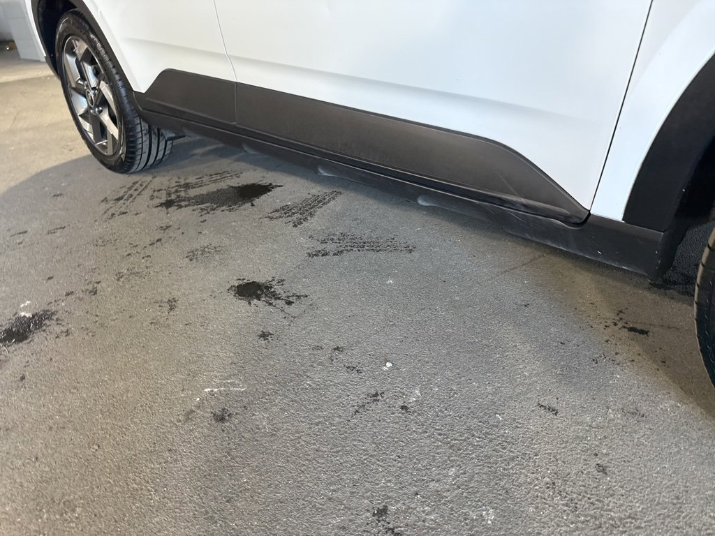 Used 2024 Hyundai Venue SE image 8