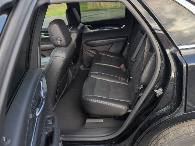 Used 2023 Cadillac XT5 Premium Luxury image 12