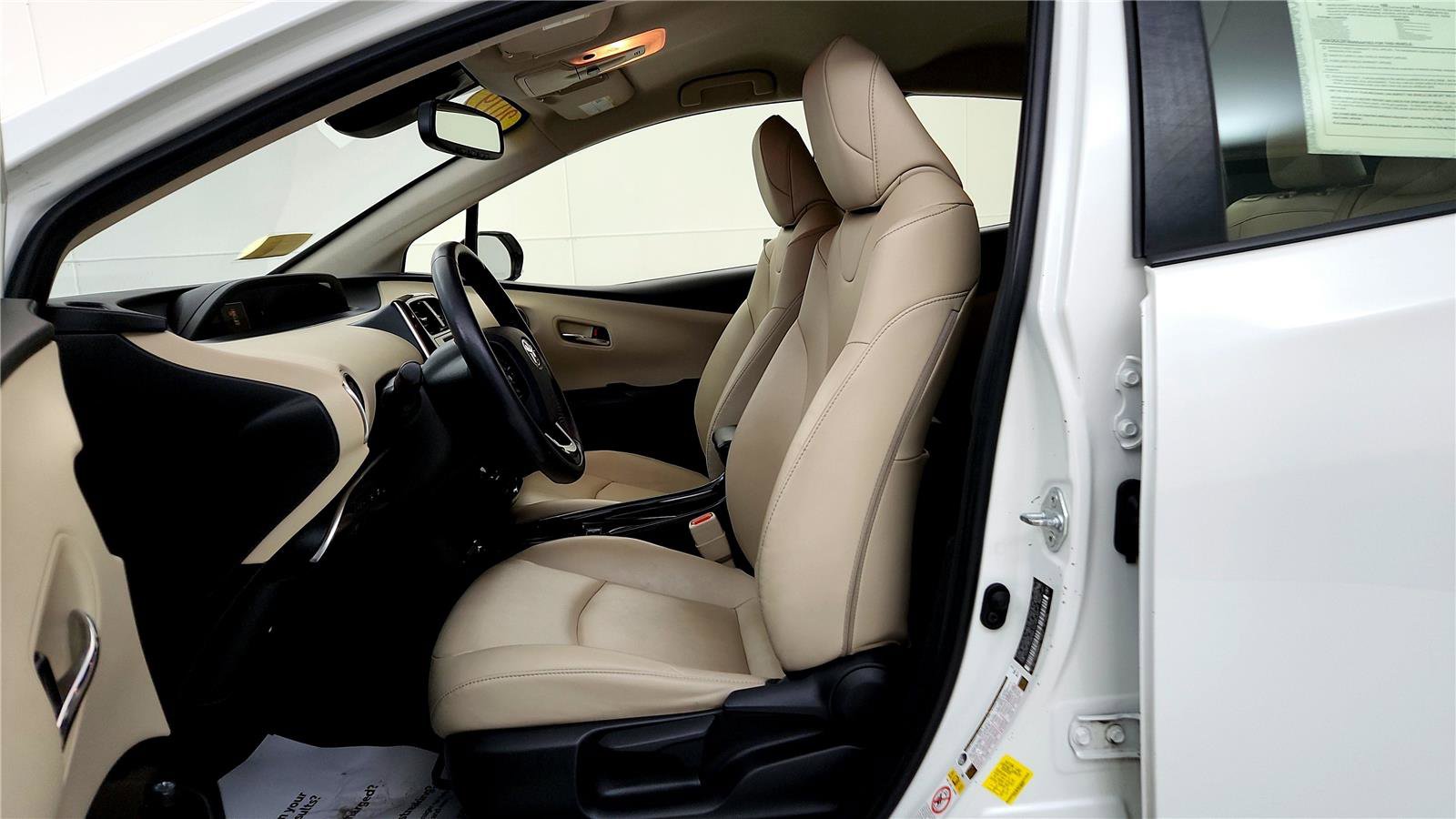 Certified 2019 Toyota Prius XLE image 25