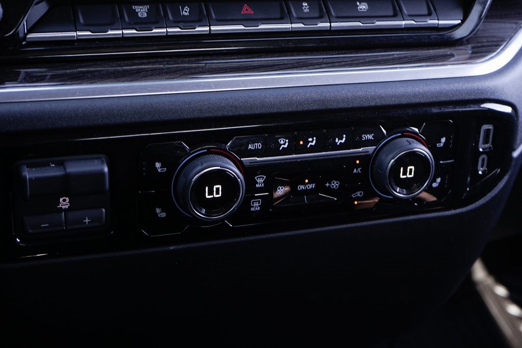 Used 2025 Chevrolet Silverado 3500 LT w/ Convenience Package image 29