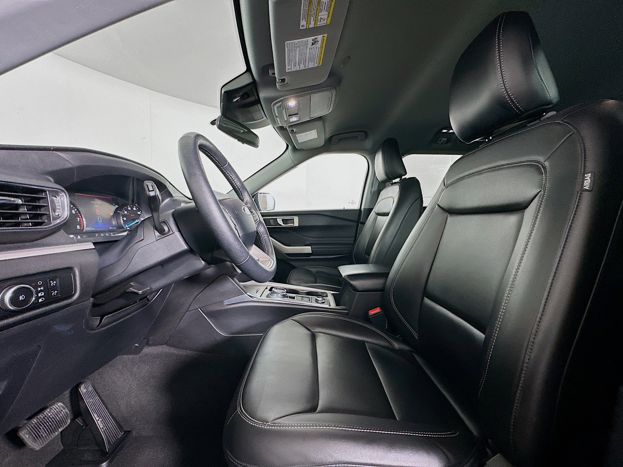 Used 2024 Ford Explorer XLT w/ Equipment Group 202A image 13