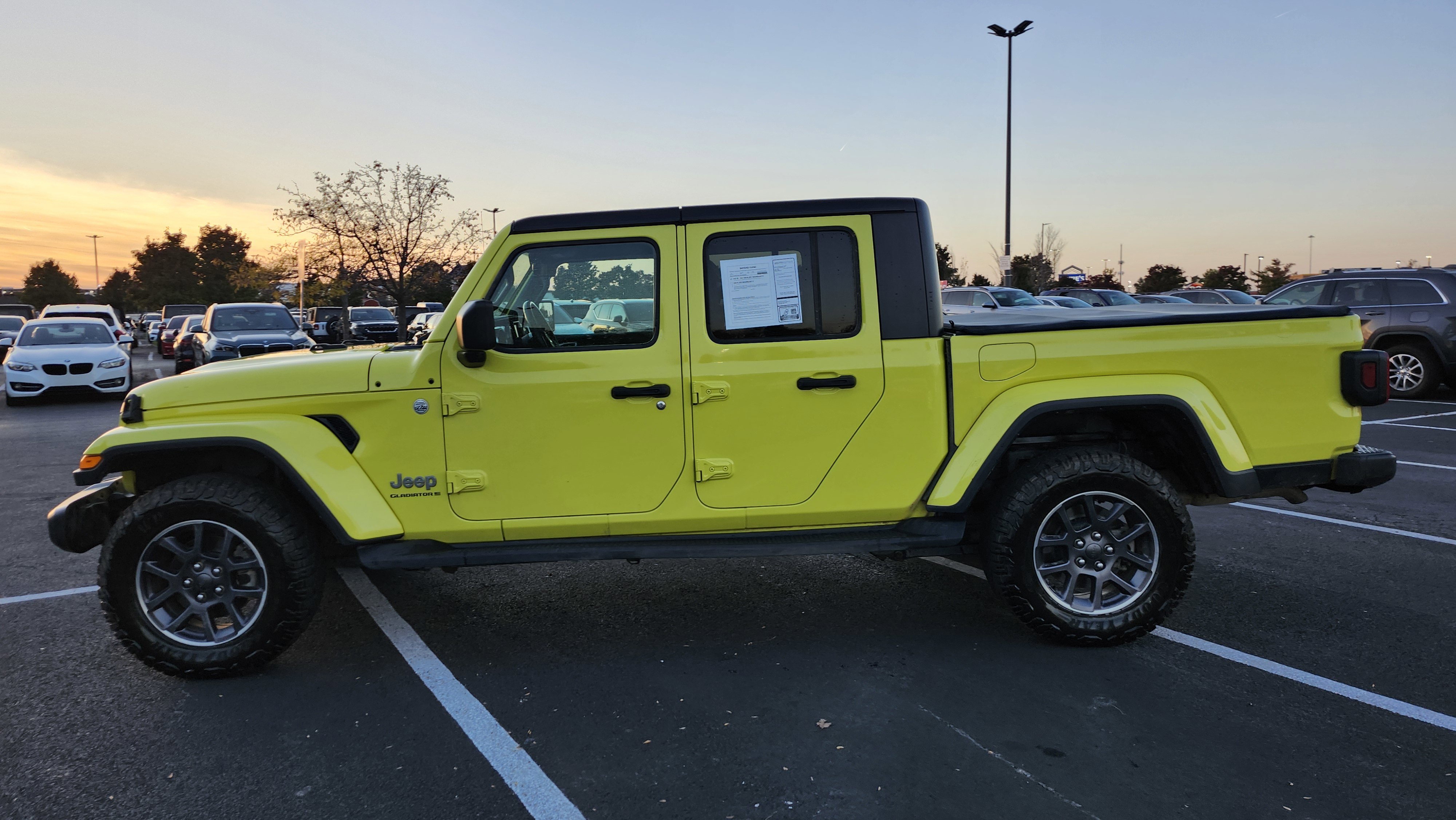 Used 2023 Jeep Gladiator Overland w/ Cold Weather Group image 7
