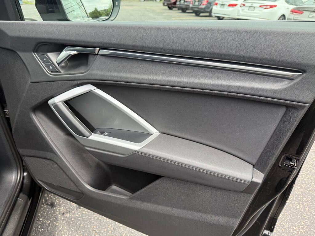 Used 2020 Audi Q3 2.0T Premium Plus image 27