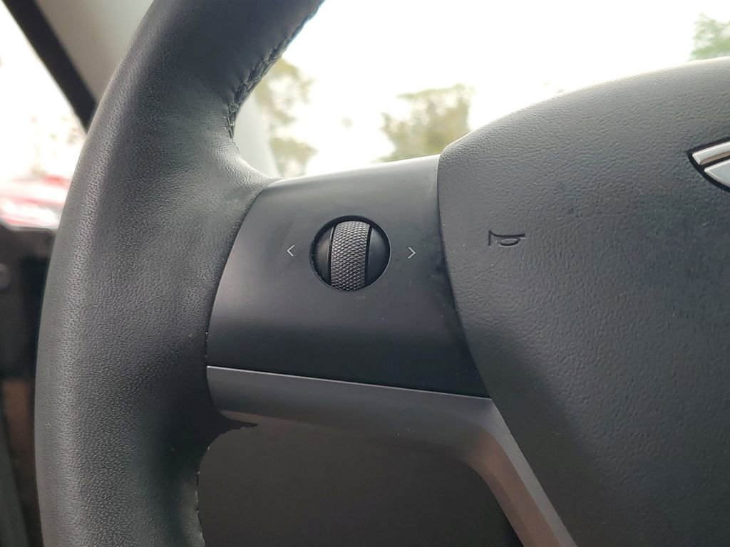 Used 2021 Tesla Model 3 Long Range AWD/4WD image 25