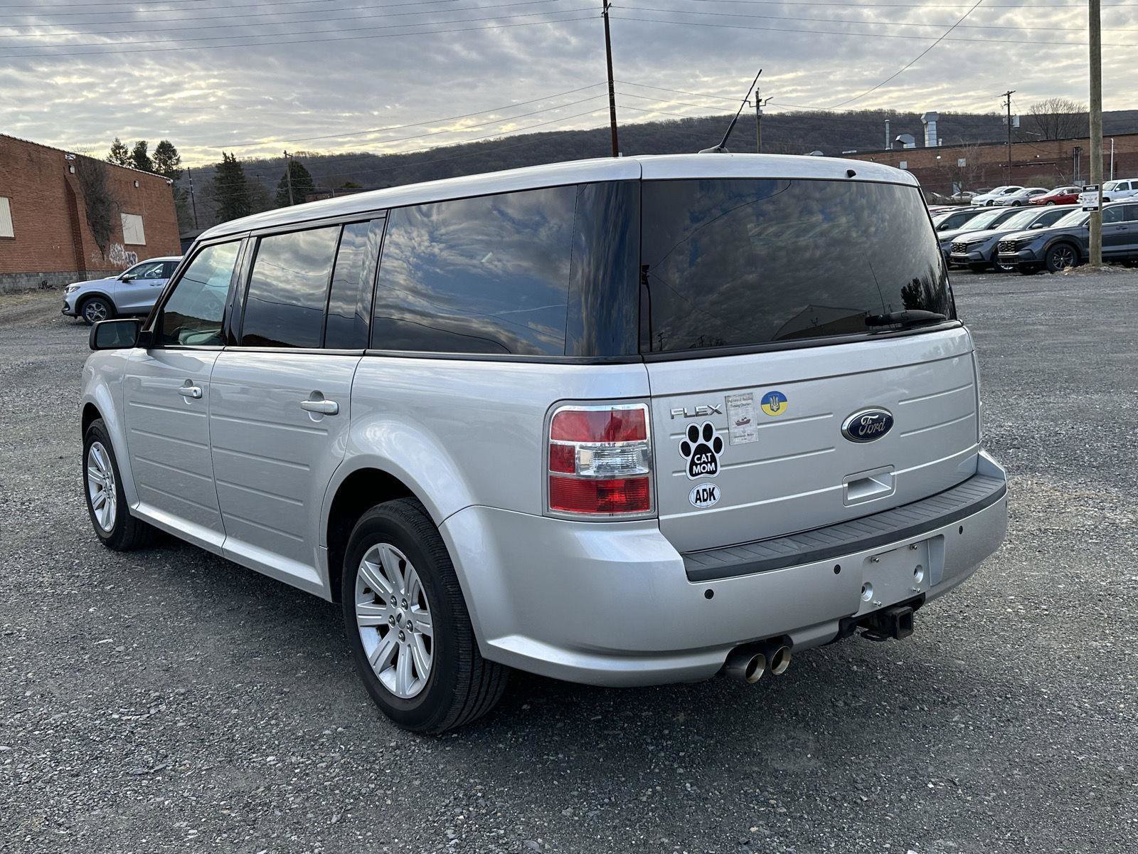 Used 2011 Ford Flex SE w/ Trailer Tow Pkg Class III image 6