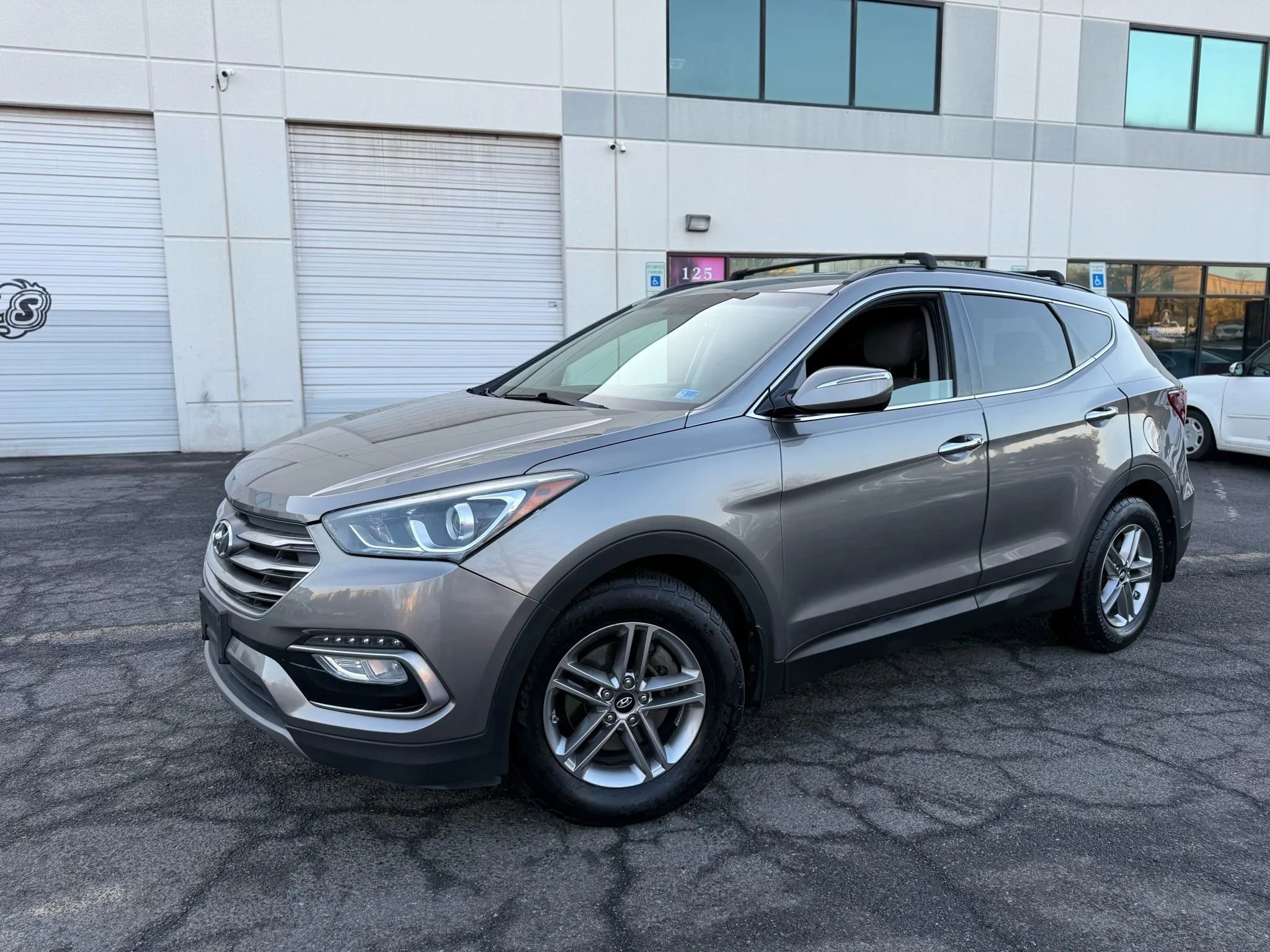 Used 2018 Hyundai Santa Fe Sport w/ 2.4L Value Package 02 AWD/4WD image 10