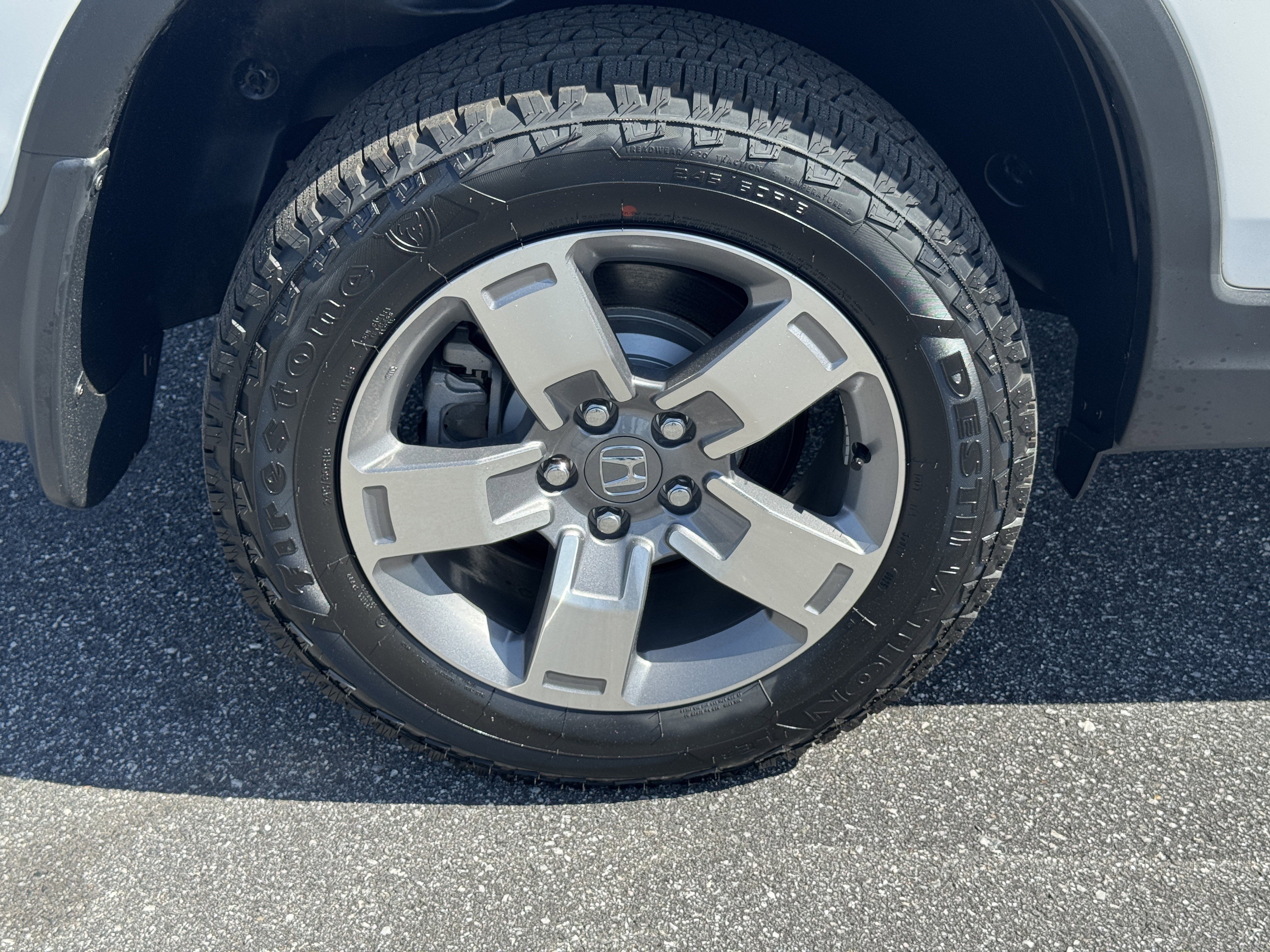 Certified 2025 Honda Ridgeline RTL image 12