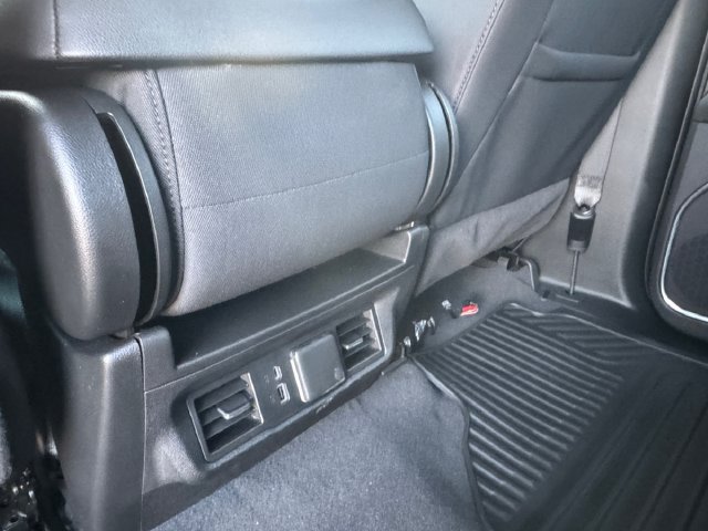 Used 2024 Chevrolet Silverado 1500 LT RWD image 31
