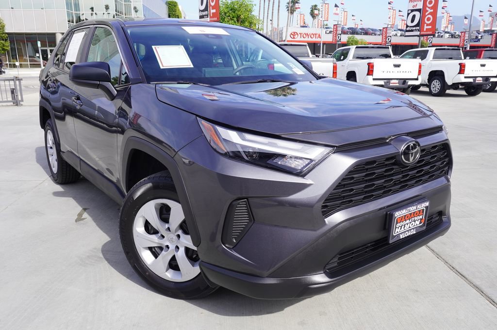 Certified 2025 Toyota RAV4 LE video 2