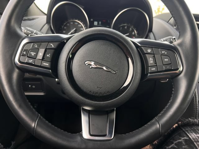 Used 2019 Jaguar F-TYPE Convertible RWD image 19