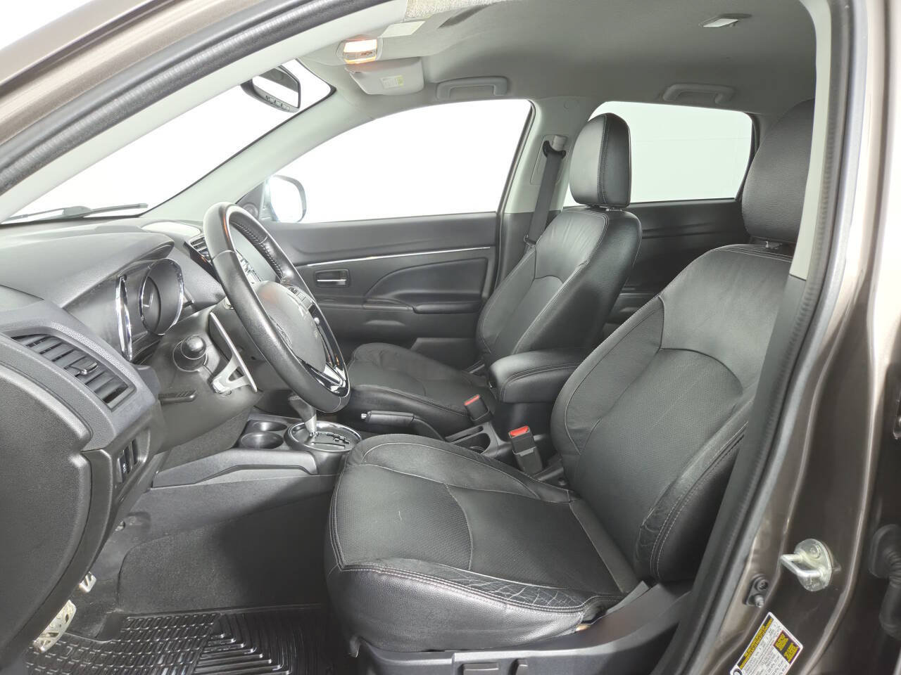 Used 2017 Mitsubishi Outlander Sport SEL AWD/4WD image 18