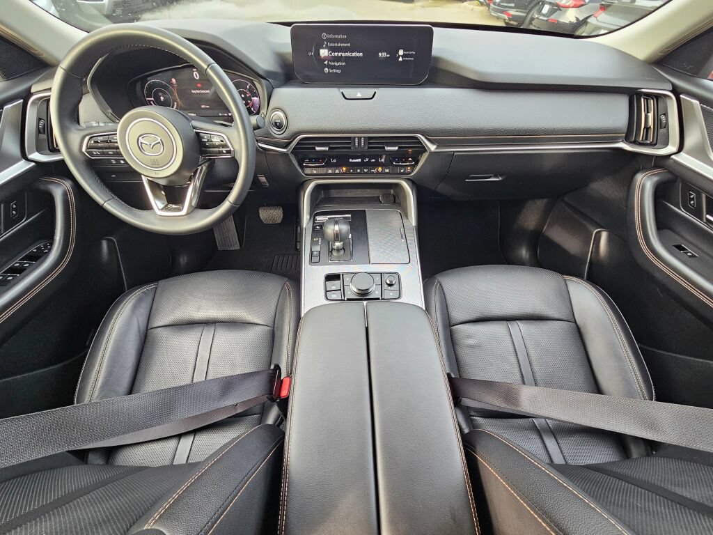 Certified 2024 MAZDA CX-90 Plug-In Hybrid w/ Preferred AWD/4WD image 9