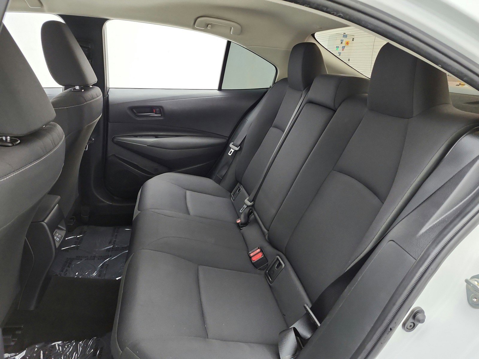 Used 2024 Toyota Corolla LE FWD image 15