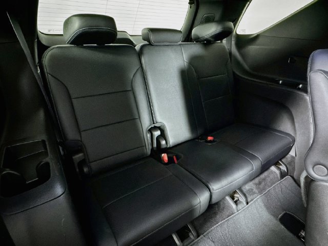 Used 2026 Chevrolet Traverse LT AWD/4WD image 27