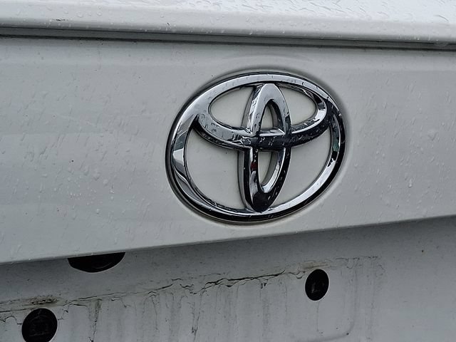 Used 2024 Toyota RAV4 XLE FWD image 8