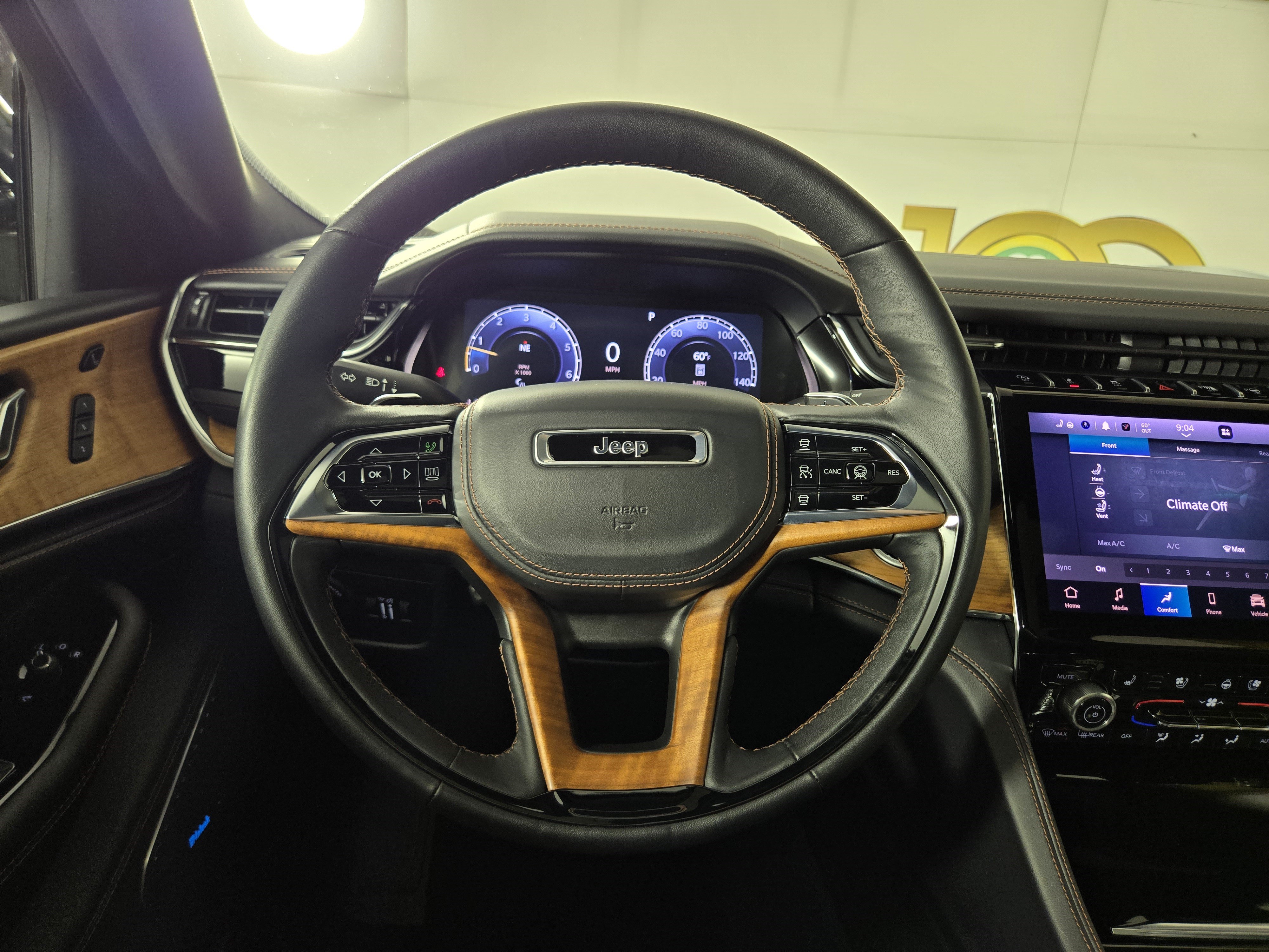 Certified 2024 Jeep Grand Cherokee Summit AWD/4WD image 15