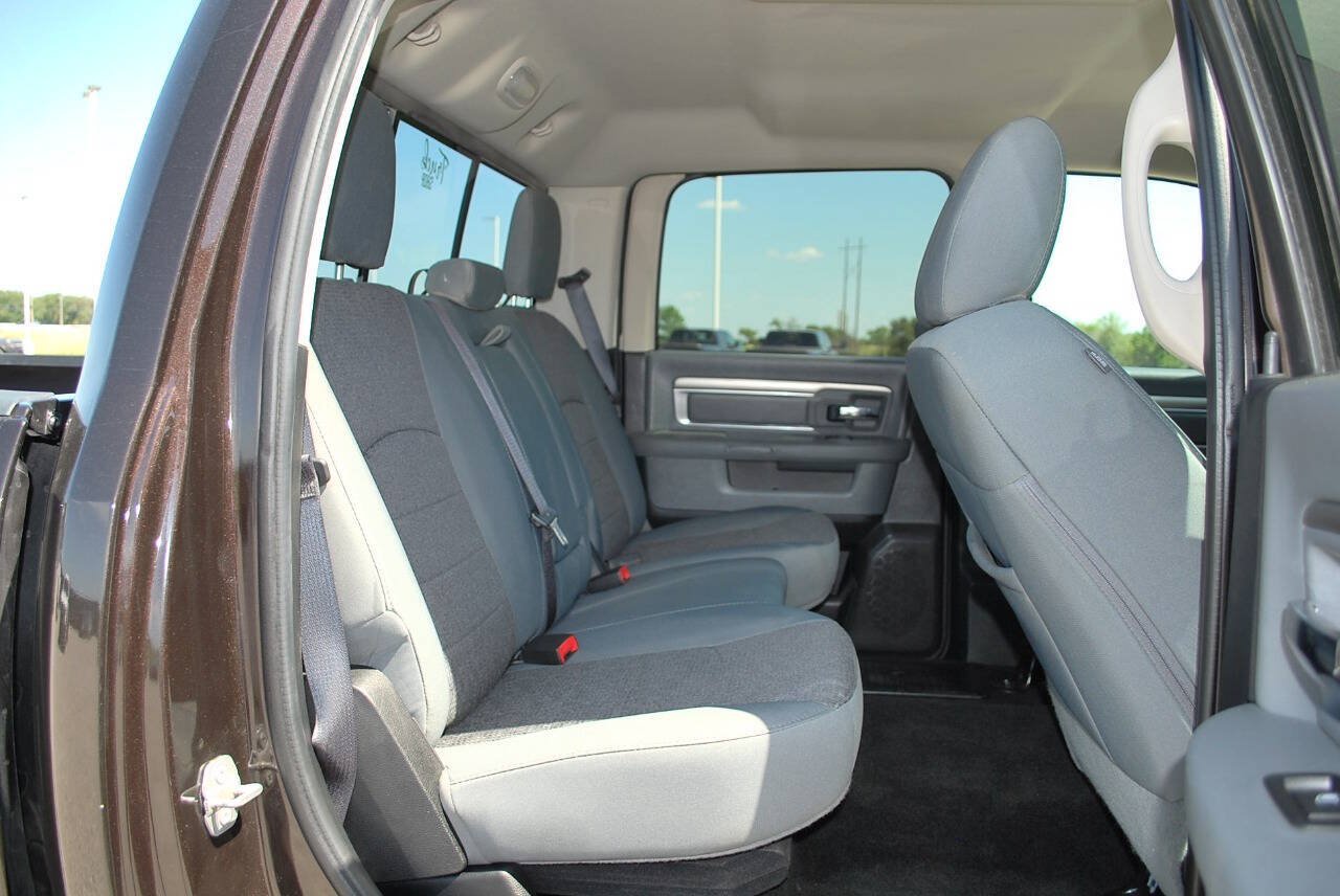 Used 2016 RAM 2500 SLT AWD/4WD image 19