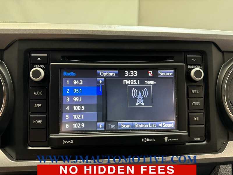 Used 2017 Toyota Tacoma SR5 image 21