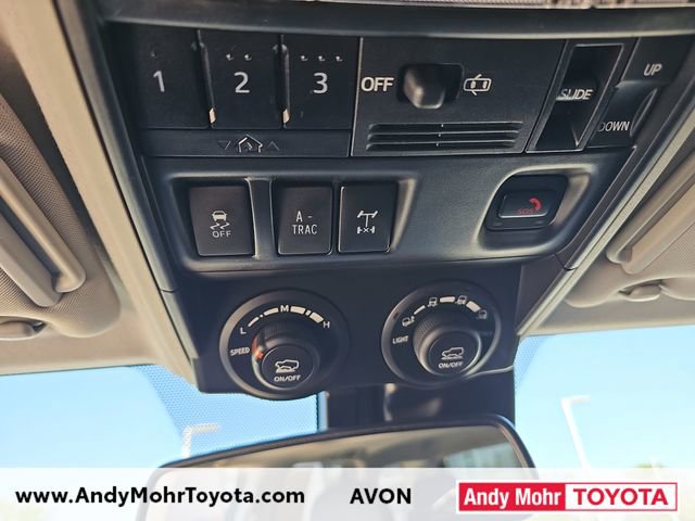 Used 2020 Toyota 4Runner TRD Off-Road Premium w/ Moonroof Package AWD/4WD image 31