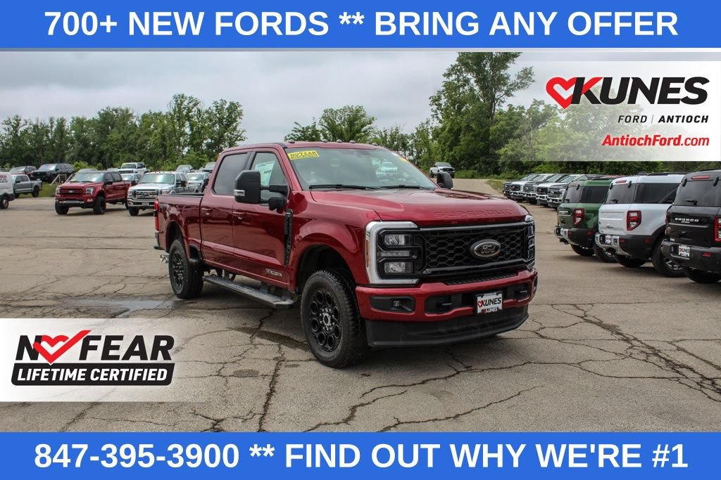 New 2025 Ford F250 Lariat w/ Black Appearance Package