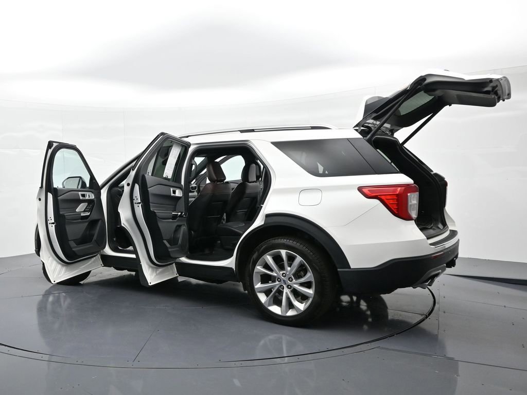 Used 2023 Ford Explorer Platinum w/ Technology Package image 32