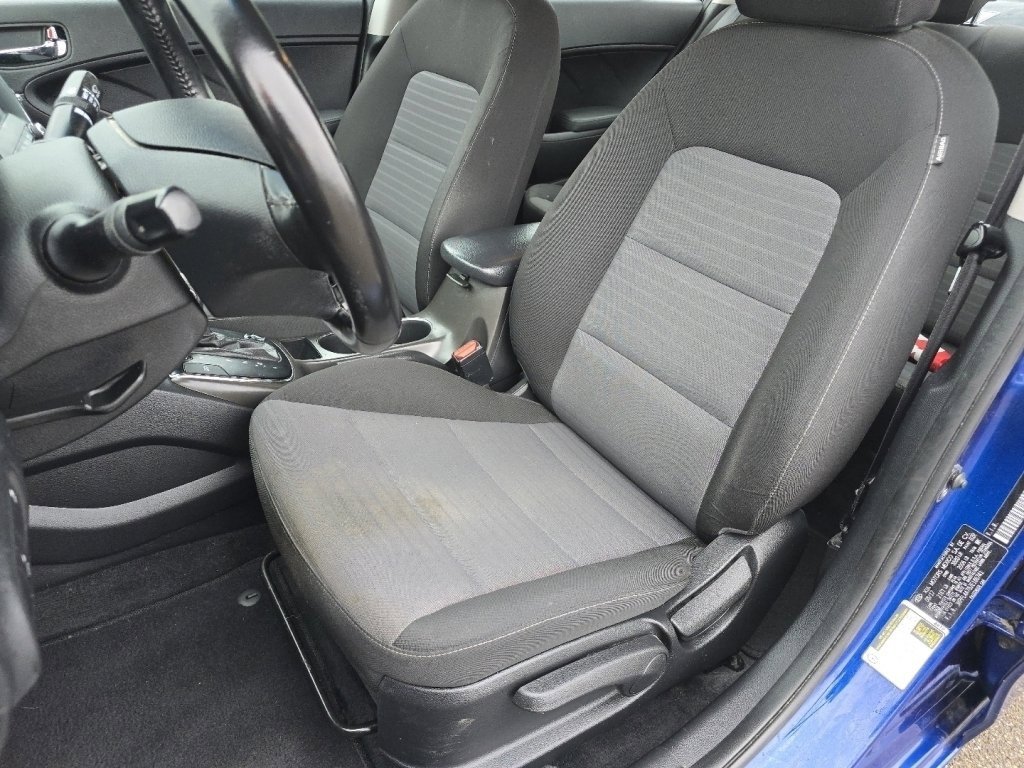 Used 2018 Kia Forte S image 24