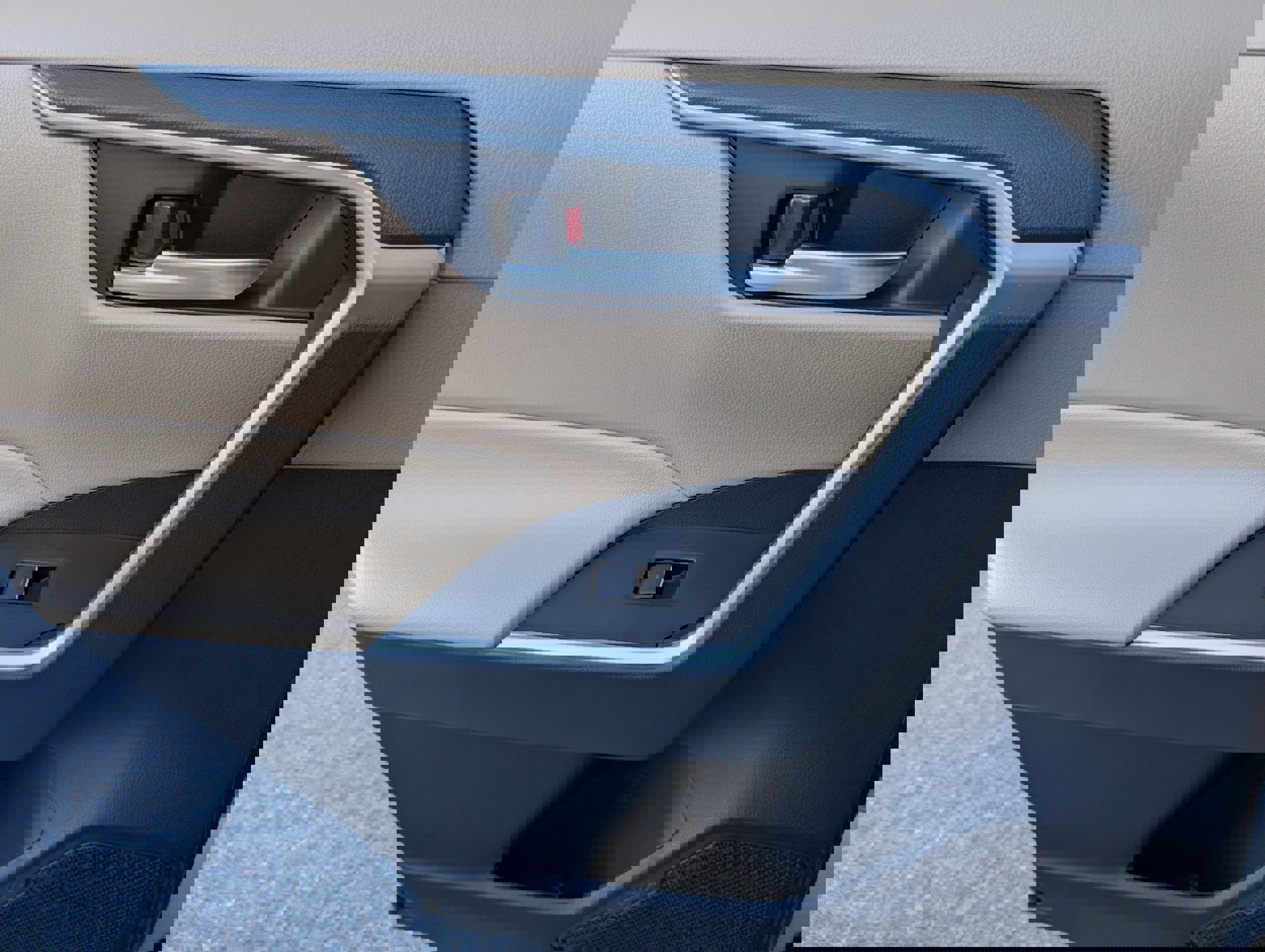 New 2025 Toyota RAV4 XLE image 26