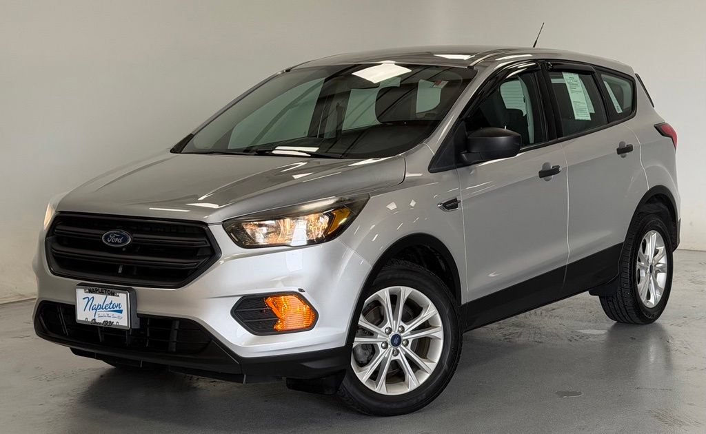 Used 2019 Ford Escape S FWD video 1